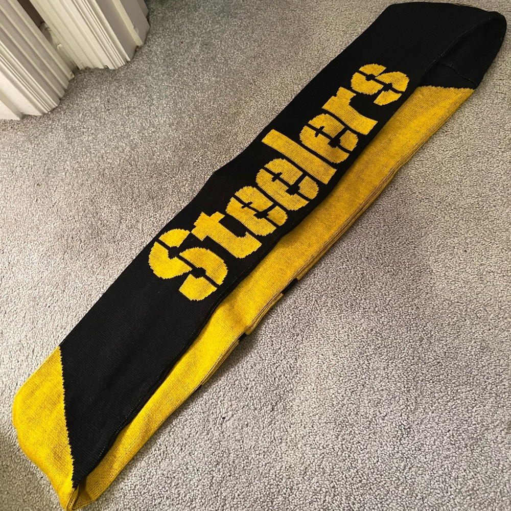NFL Pittsburgh Steelers Knit Infinity Scarf